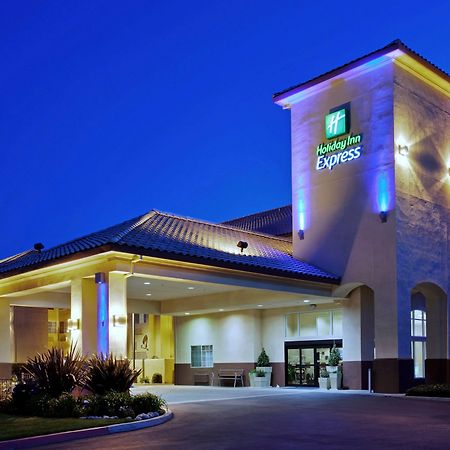 Holiday Inn Express Madera By Ihg Екстер'єр фото